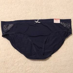 NWT Cacique navy panties with side lace Size 14/16